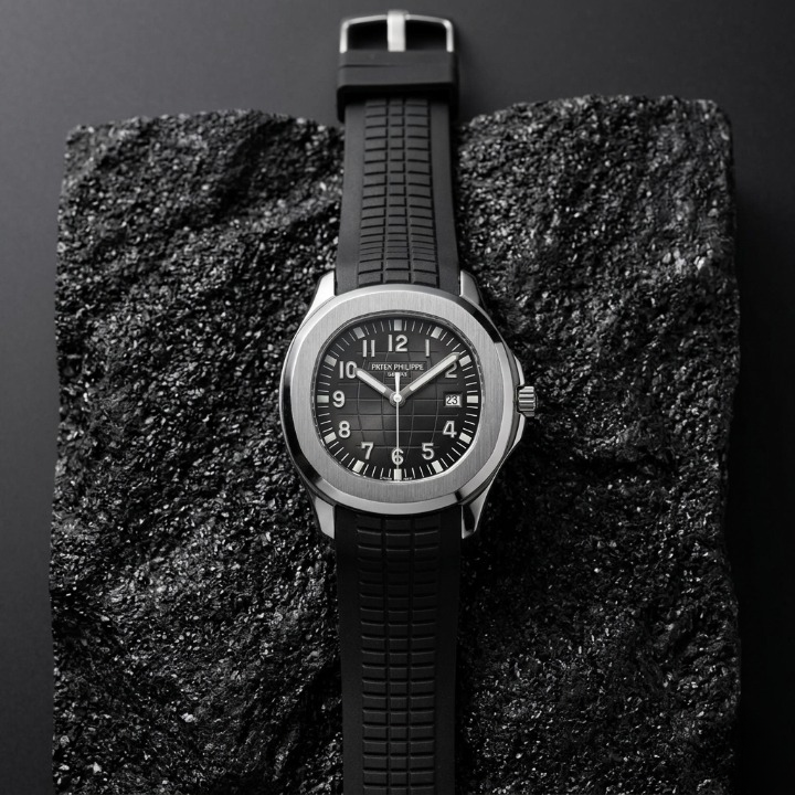 luxury men watch – black silicone strap with date luxury men watch – black silicone strap with date